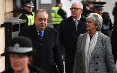 Były szef rządu Szkocji odpowiada za próbę gwałtu