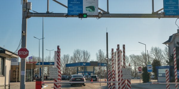 Pocisk uderzył przy granicy Mołdawii z Ukrainą. Ranny funkcjonariusz