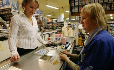 W lutym przeciętne zatrudnienie w sektorze przedsiębiorstw spadło o 1,1 procent w skali roku