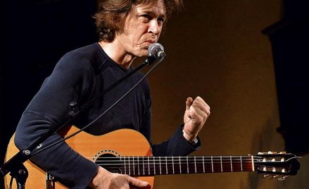 Dominic Miller grę na gitarze ma niemal we krwi, bo urodził się i wychowywał w Argentynie. Gra od dz