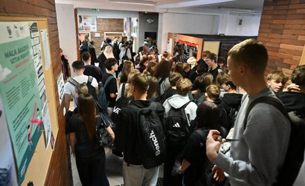 Ćwiczenia ewakuacyjne uczniów I Liceum Ogólnokształcącego im. Stefana Żeromskiego w Kielcach, fot. i
