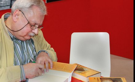 Netflix nakręci „Wiedźmina” bez Sapkowskiego?