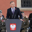 Prezydent Andrzej Duda podczas uroczystości na placu Zamkowym w Warszawie