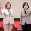 Nancy Pelosi (z lewej), przewodnicząca amerykańskiej Izby Reprezentantów, spotkała się w Taipei z Ts
