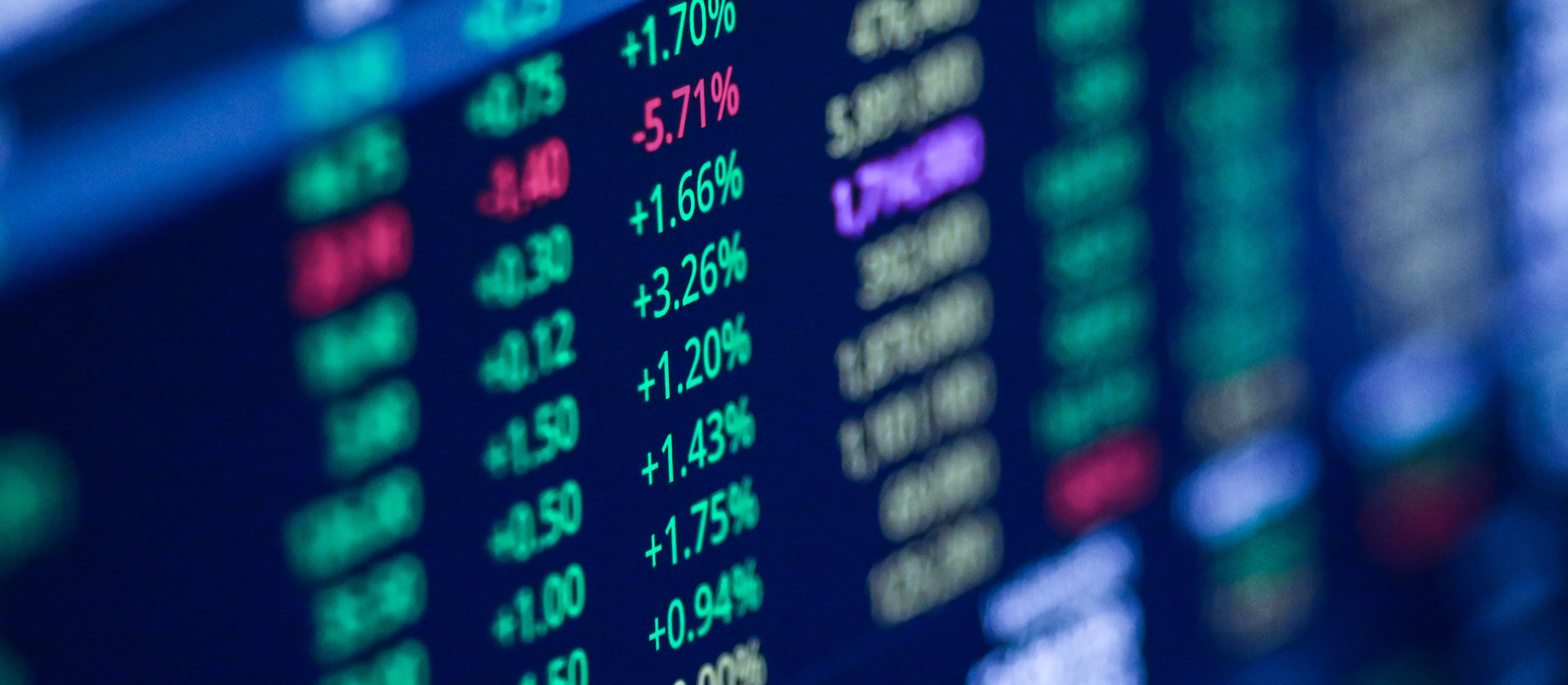 RPP zaskakuje obniżką stóp. Inwestorzy czekają na FOMC