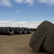 Michelin wytrzymuje trudne warunki, Pirelli obniża prognozę