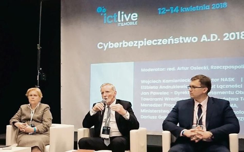 Uczestnicy debaty zgodzili się, że prawdziwe zagrożenia cyfrowe to te, które uderzą we wszystkich, a
