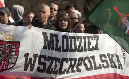 Młodzież Wszechpolska komentuje kryzys. "Wspólne geszefty"