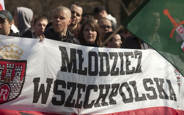Młodzież Wszechpolska komentuje kryzys. "Wspólne geszefty"
