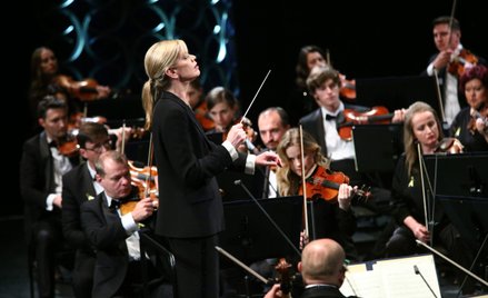 Keri-Lynn Wilson i Ukrainian Freedom Orchestra