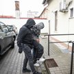 Doprowadzenie do Prokuratury Rejonowej w Świeciu Kolumbijczyka oskarżonego o udział w bójce i uciecz