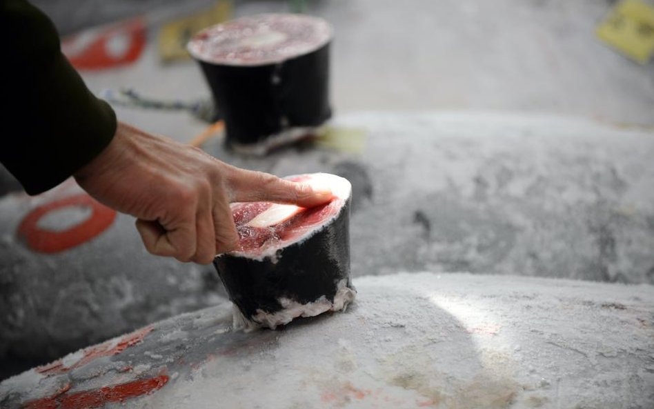 Pierwsza aukcja tuńczyna w 2018 roku na rynku Tsukiji