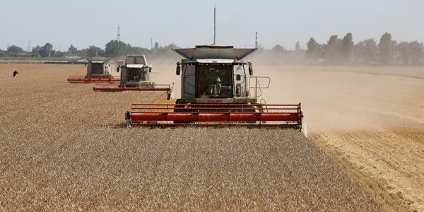 Ukraiński atak w zbożowy spichlerz Rosji. Pożary rafinerii i magazynów paliw