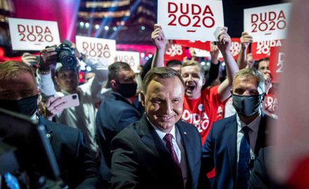 Sondaż: 51 proc. uważa "Wiadomości" za nierzetelne w kampanii