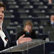 W europarlamencie Beata Szydło zręcznie broniła Polski przed oskarżeniami. Ale to wciąż za mało, by 