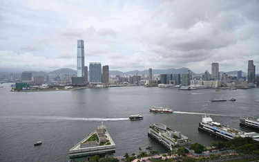 Hongkong: 42 nowe zakażenia. Wracają obostrzenia
