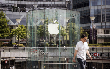 Wejście do sklepu Apple`a w Szanghaju.
