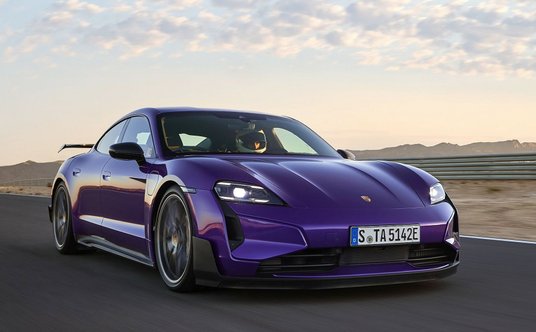 Porsche Taycan Turbo GT o mocy 1034 KM