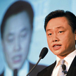 Huang Guangyu porównywany jest z twórcą Wal-Martu Samem Waltonem. Budowę biznesowego imperium rozpoc