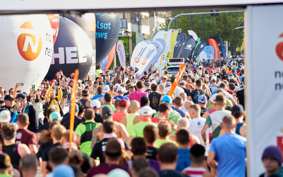 Na starcie 47. edycji maratonu w Warszawie stanie rekrodowa liczba zawodniczek i zawodników
