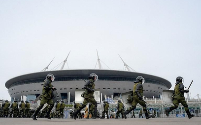 Rosyjskie służby już ćwiczą chronienie obiektów sportowych. Na zdjęciu stadion w Sankt Petersburgu