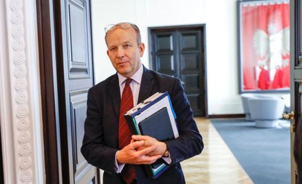 Minister zdrowia zdecydował o kolejnych podwyżkach cen leków podawanych dzieciom po przeszczepach