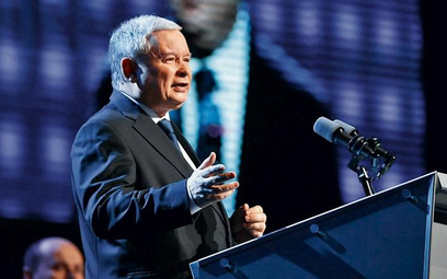 Ci, którzy w zakładach stawiają na Jarosława Kaczyńskiego, mogą wygrać większe pieniądze. Na zdjęciu