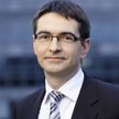 Dariusz Winek jest głównym ekonomistą Banku BGŻ. W 2011 r. zwyciężył w czwartej edycji konkursu „Rz”