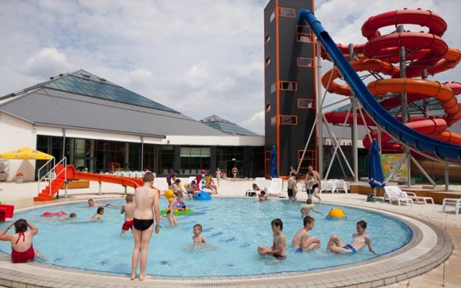 Obiektami budowlanymi są również obiekty małej architektury umieszczone na placach zabaw i w innych 