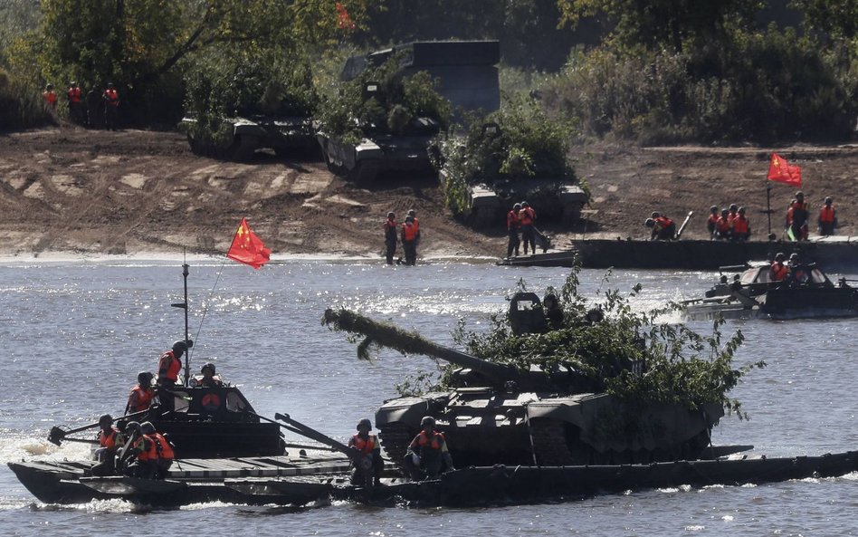 Japonia: Chiny rozbudowują armię, nie znamy ich intencji