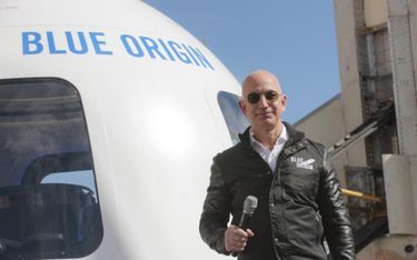 Jeff Bezos przyspiesza kosmiczny wyścig
