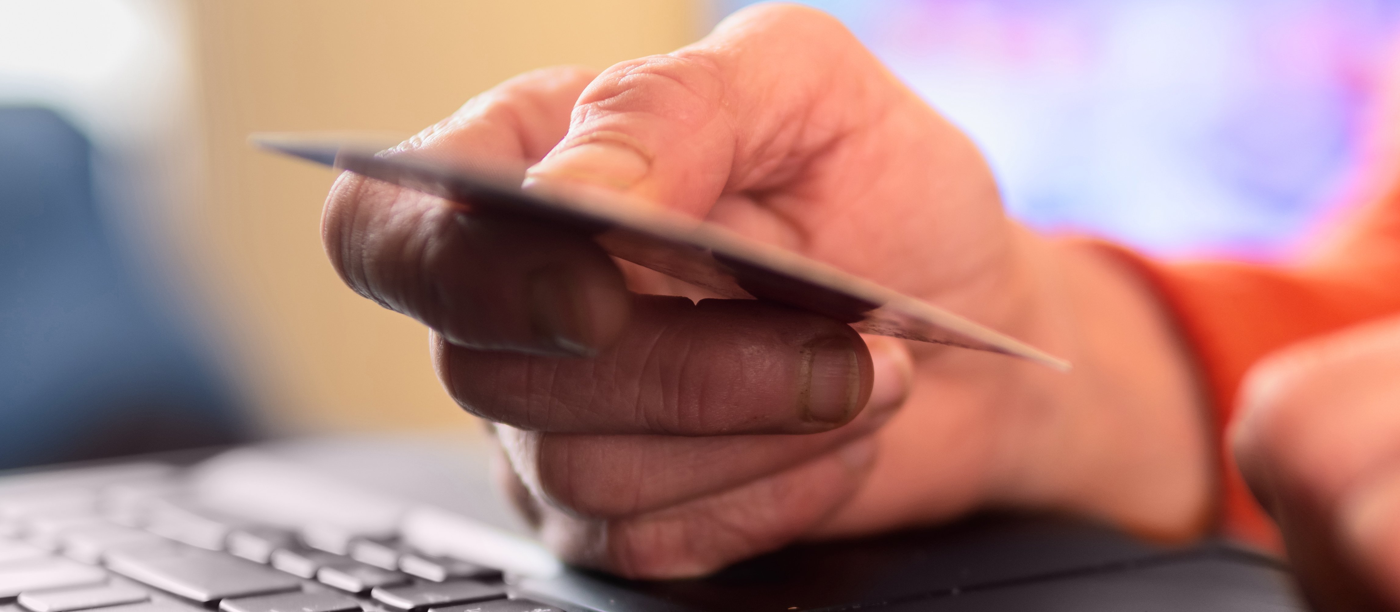 Alarmujące dane. Co 36 minut ktoś próbuje oszukać bank