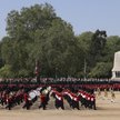 Wysokie temperatury w Londynie zakłóciły tradycyjną paradę Trooping the Color.