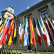 Pogłoski o odłożeniu szczytu pogłębiły spadki na giełdach w Europie