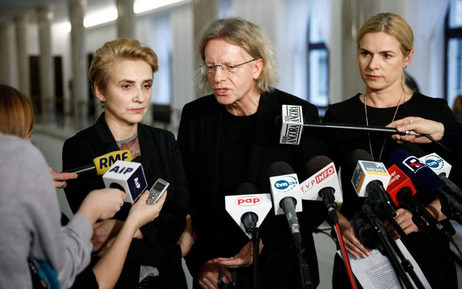 Sprawa aborcji spowodowała duże zamieszanie w Nowoczesnej: Joanna Scheuring-Wielgus, Krzysztof Miesz