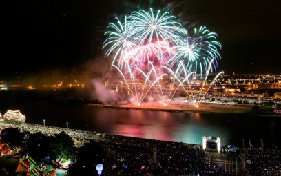 Dziesiąty, jubileuszowy Międzynarodowy Festiwal Pyromagic zaprezentuje pięć pokazów z fajerwerkami.