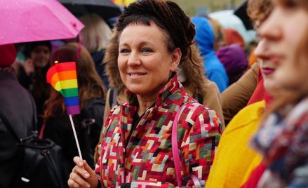 Czy aura odważnej pisarki wyklętej w reakcyjnej ojczyźnie pomogła w zdobyciu Nobla? Na zdjęciu Olga 