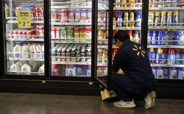 Koronawirus: Walmart będzie mierzył temperaturę pracownikom