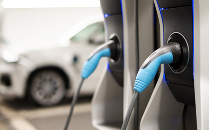 Czy wystarczy prądu do elektrycznych samochodów?
