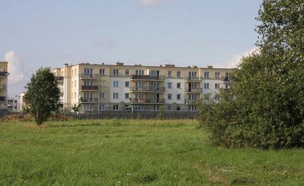 Patryk Jaki uratuje bloki na ziemi niczyjej - komentarz Jolanty Ojczyk