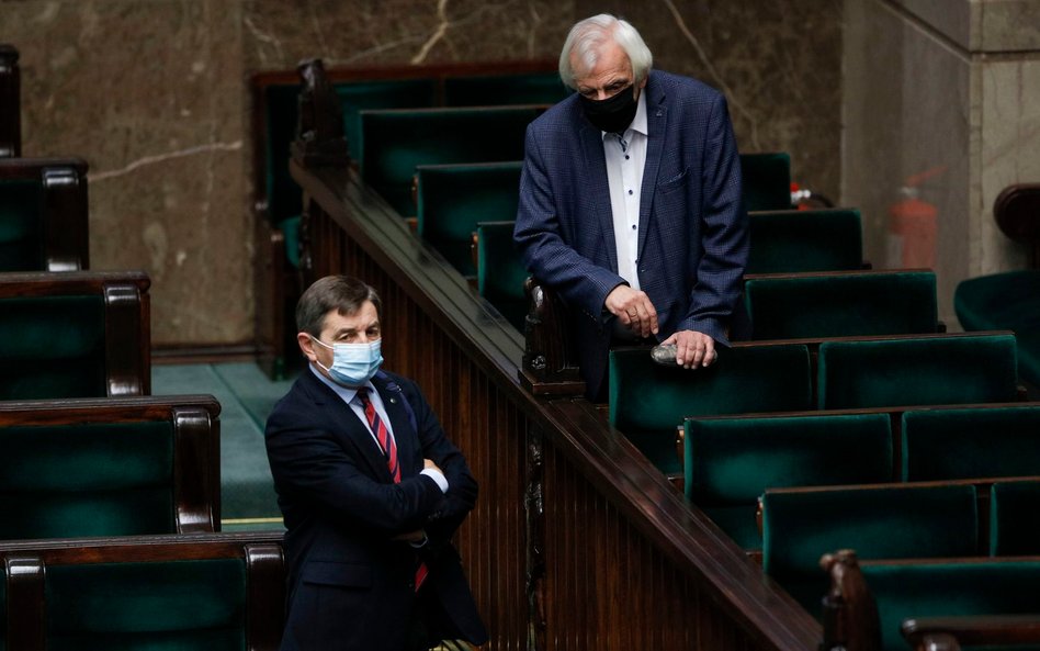 Ustawa "covidowa" zostanie opublikowana. Razem ze zmianami