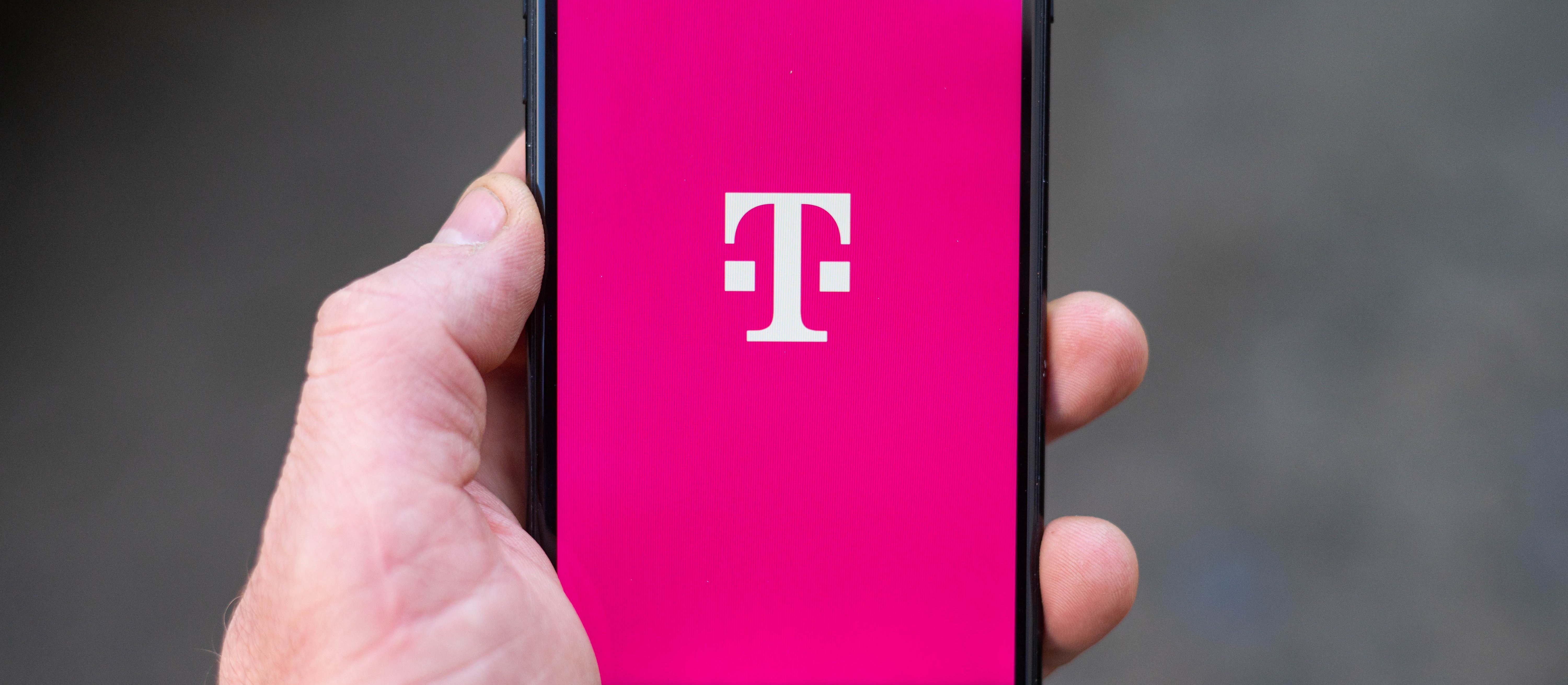 UOKiK: operator nie może w ten sposób karać abonenta za spóźnienie z płatnością