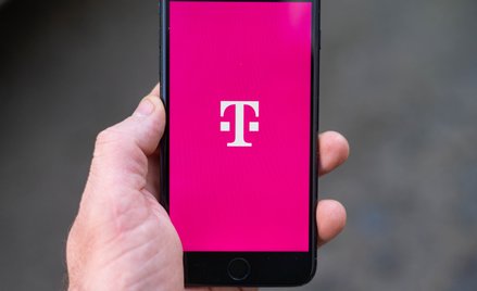 Niższy o 5 zł miesięcznie rachunek w T-Mobile, wynikający z rabatu za obsługę elektroniczną i termin