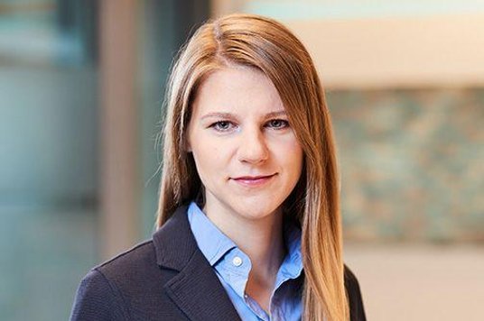 Karolina Łasowska, radca prawny, associate, Squire Patton Boggs