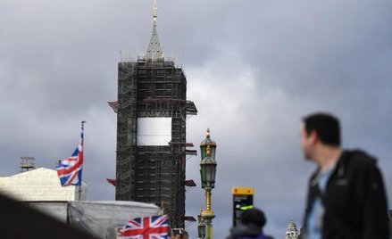 Nad Tamizą nie czuć paniki: Big Ben remontowany jak gdyby nigdy nic