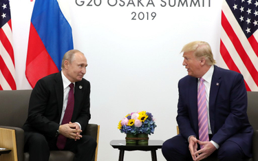 Trump spotkał się z Putinem. "Nie wtrącaj się w wybory"
