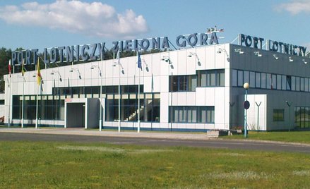 Zielona Góra: Żartował, że ma trotyl. Ewakuowano lotnisko