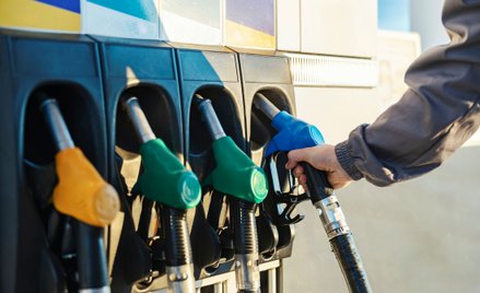 Kierowcy, szczególnie ci korzystający z diesla, muszą liczyć się z wyraźnie wyższymi rachunkami za t