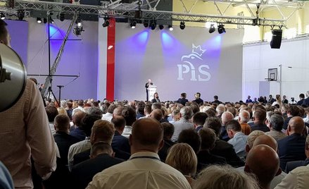 Wyborczy sukces PiS: Nie wierzyć w ciemny lud