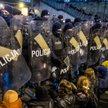 Stołeczna policja do senatora Platformy: Plotki, że chce pan wygryźć marszałka Grodzkiego
